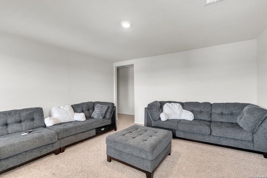 Furnished interior view inside a new home in Langdon, San Antonio (Image 14).