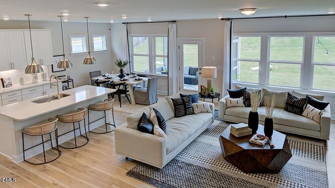 20250908204106804664000000-o