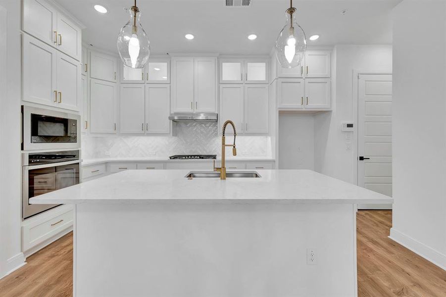 Furnished interior view inside a new home in Hillside at Las Colinas, Irving (Image 13). Furnished interior view inside a new home in Hillside at Las Colinas, Irving (Image 13).