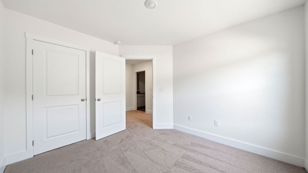 Spacious, unfurnished interior of a new home in Cherokee Crossing, Kodak (Image 20). Spacious, unfurnished interior of a new home in Cherokee Crossing, Kodak (Image 20).