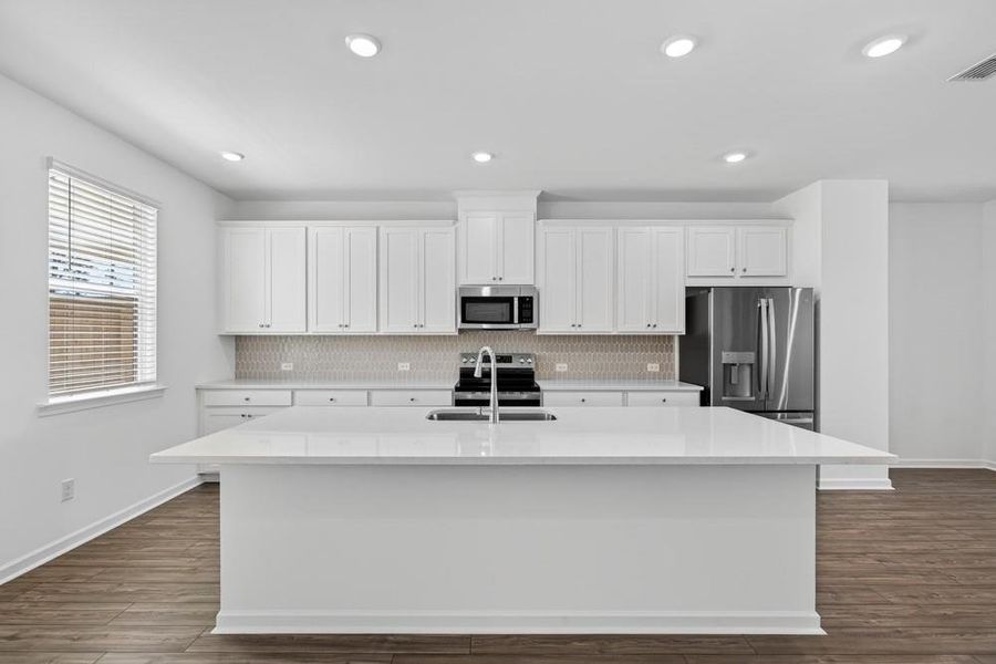 Furnished interior view inside a new home in Alder Creek, Cumming (Image 8).