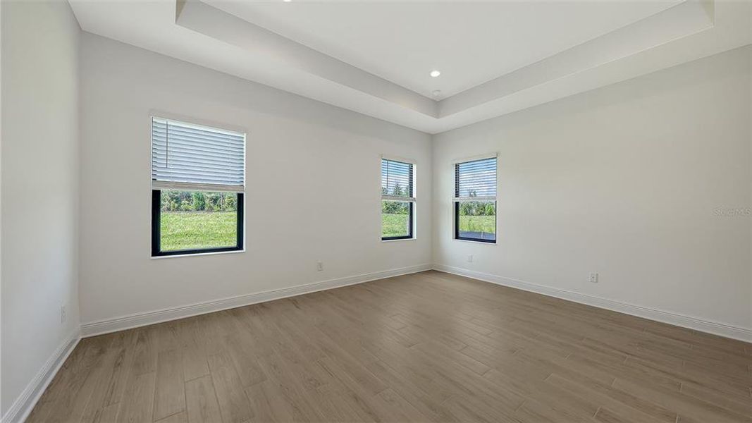Spacious, unfurnished interior of a new home in Palm Grove, Lakewood Ranch (Image 26).