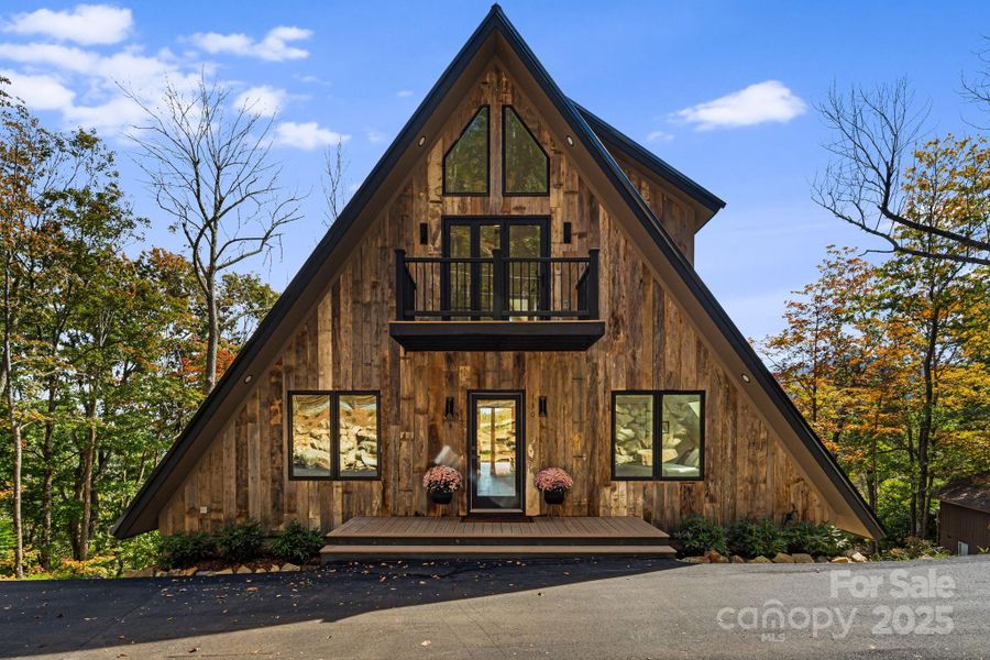 Image 38 of a home in .