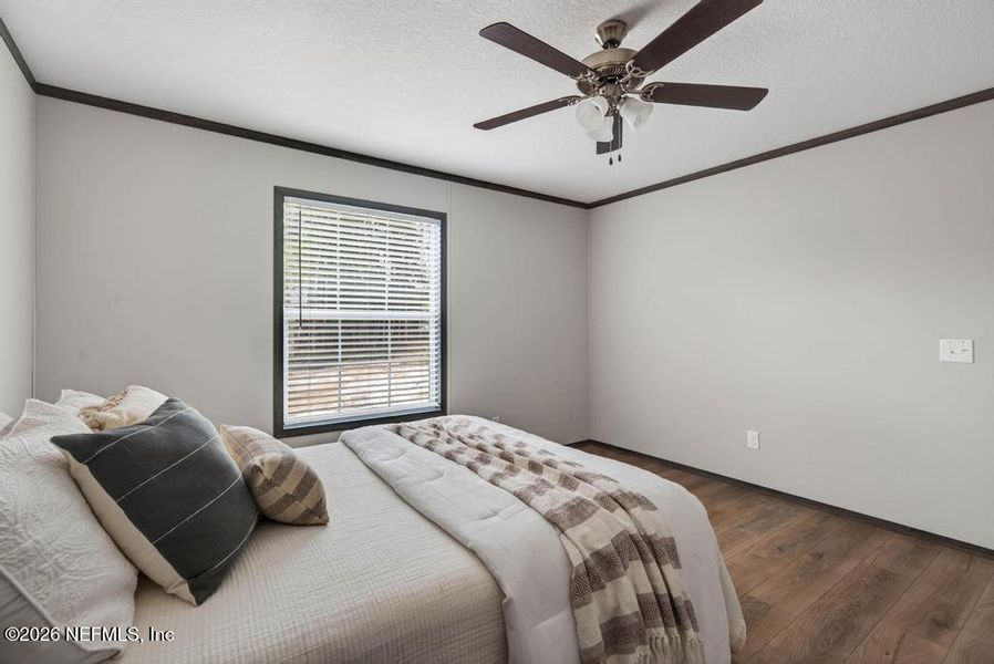 Furnished interior view inside a new home in , Middleburg (Image 41).
