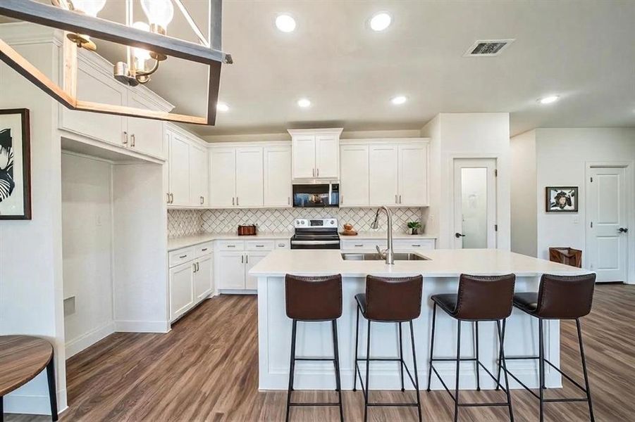 Furnished interior view inside a new home in , Granbury (Image 6).