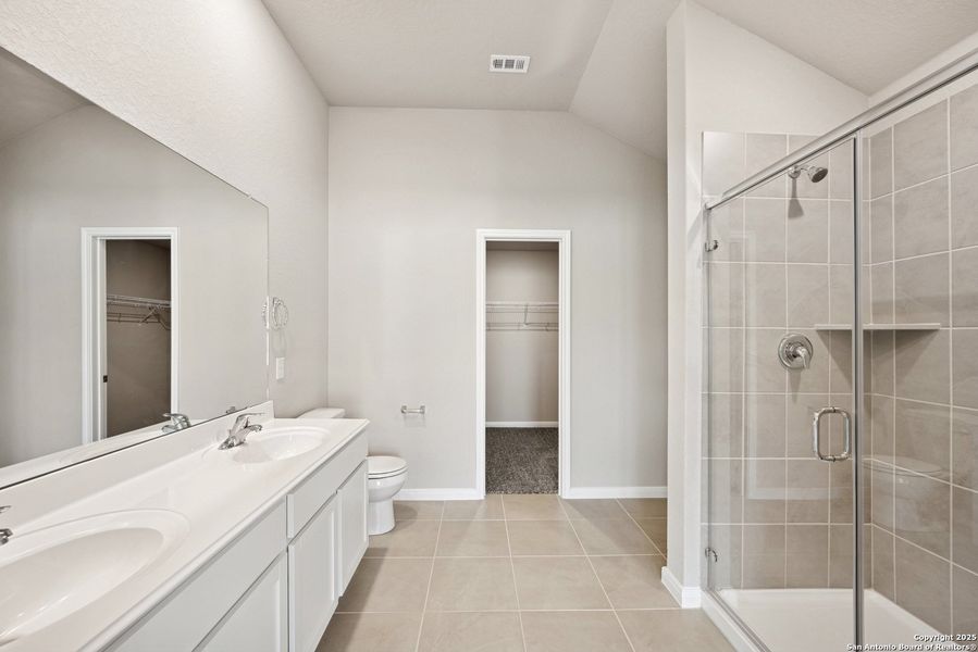 Furnished interior view inside a new home in Greenspoint Heights, Seguin (Image 9).