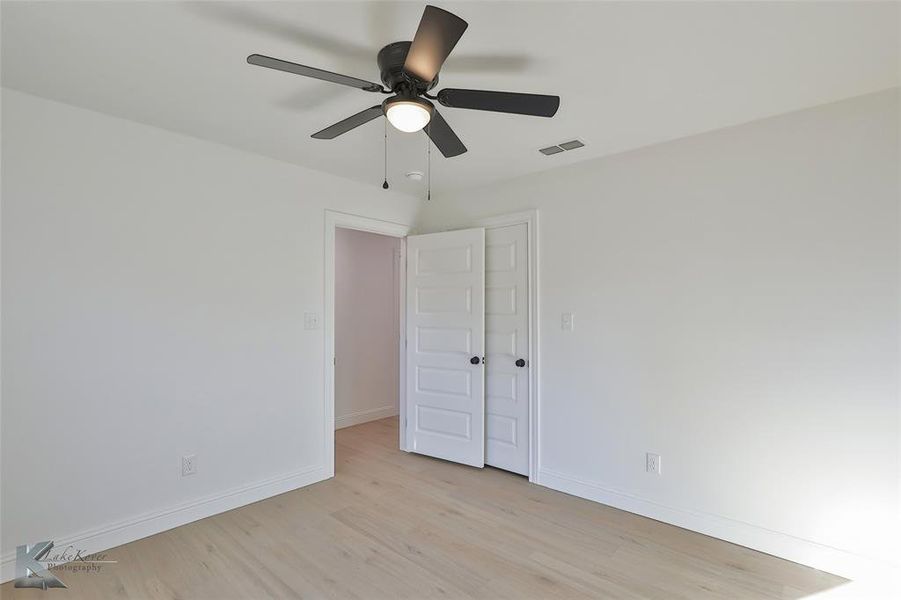 Spacious, unfurnished interior of a new home in , Abilene (Image 11).