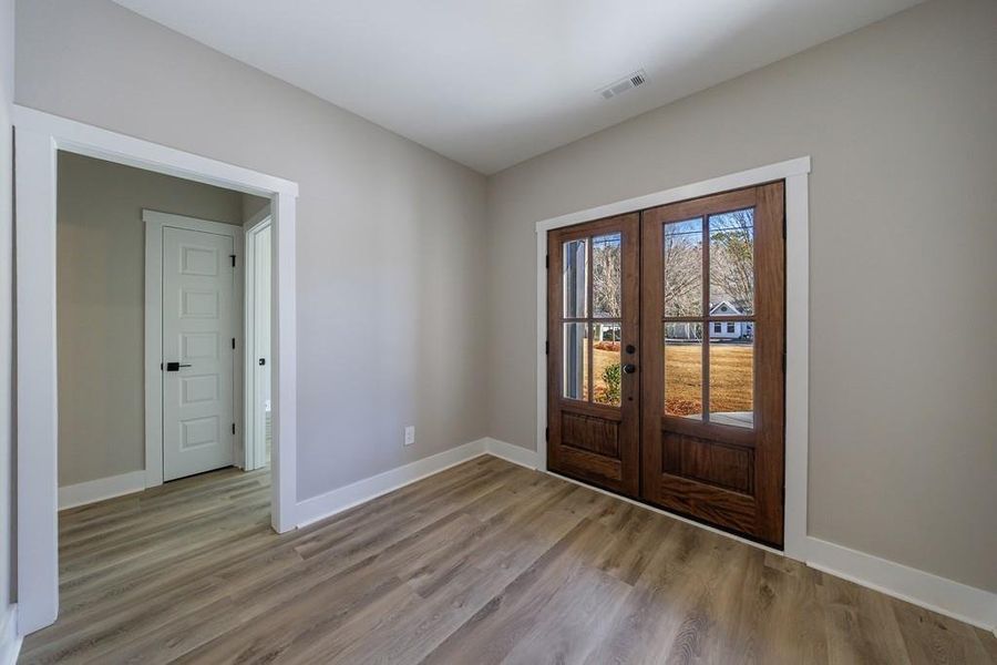 Spacious, unfurnished interior of a new home in , Carrollton (Image 24).
