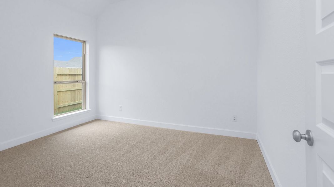 Spacious, unfurnished interior of a new home in Escondido, Magnolia (Image 11).
