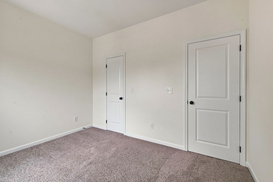 Spacious, unfurnished interior of a new home in Spring Branch, Smyrna (Image 31).