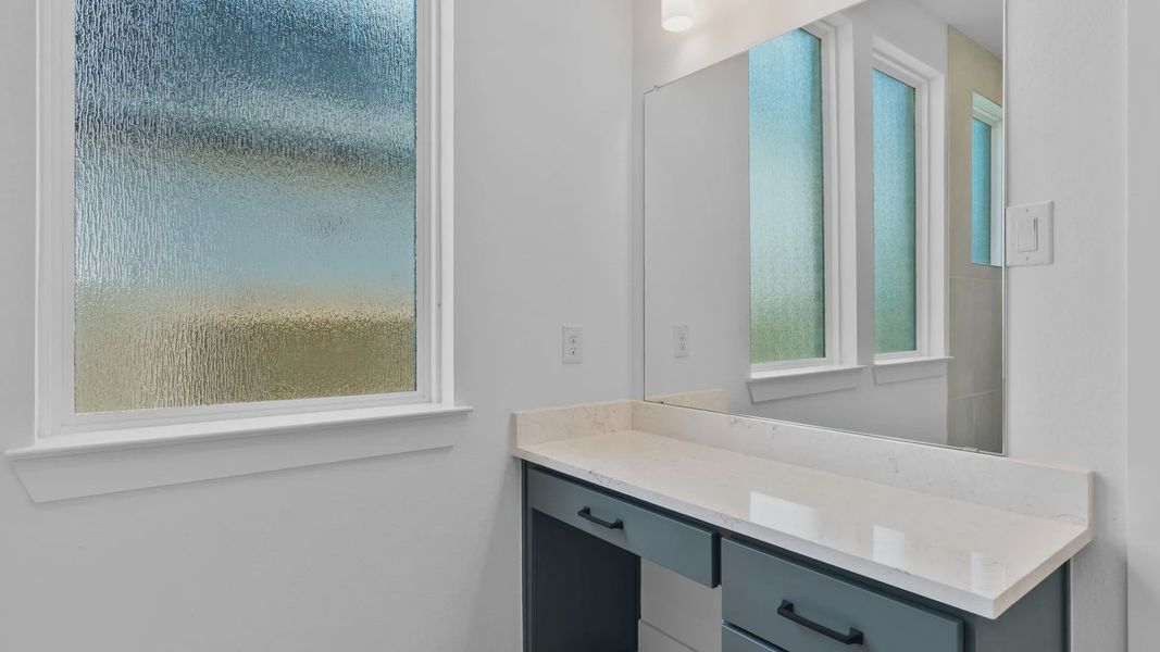 Furnished interior view inside a new home in Evergreen 60s, Conroe (Image 13).