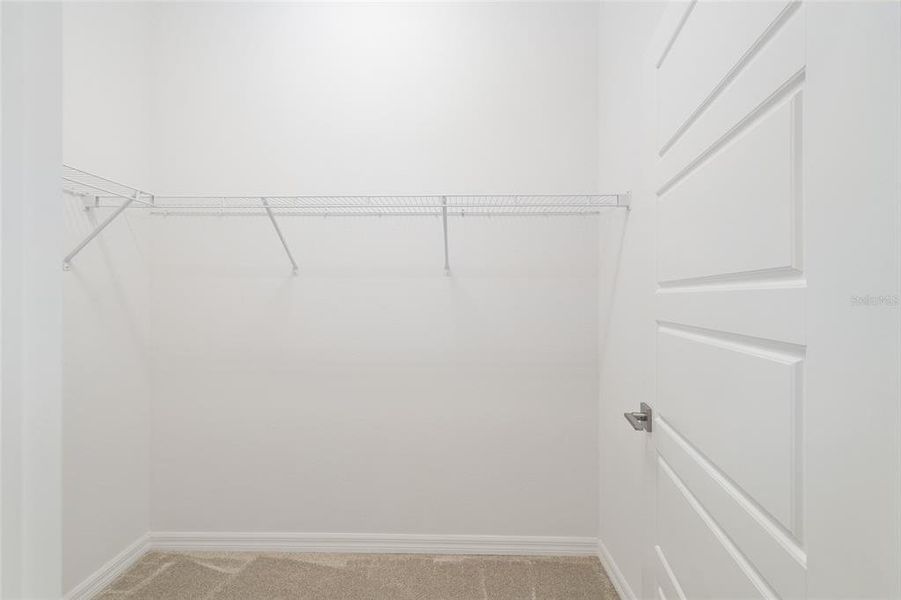 Spacious, unfurnished interior of a new home in , The Villages (Image 42).