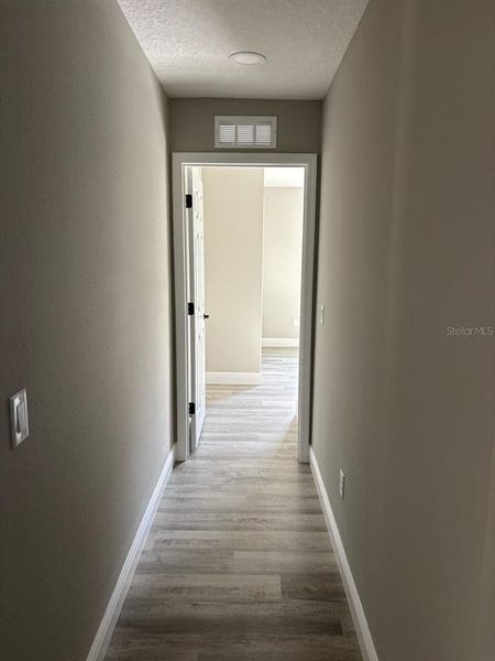 Spacious, unfurnished interior of a new home in , Dunnellon (Image 26).