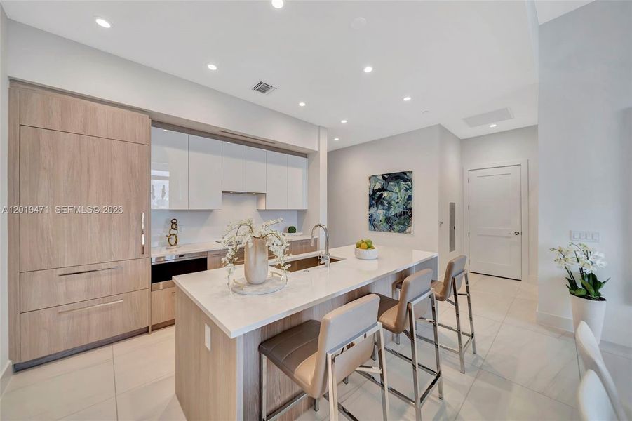 Furnished interior view inside a new home in , Fort Lauderdale (Image 8).