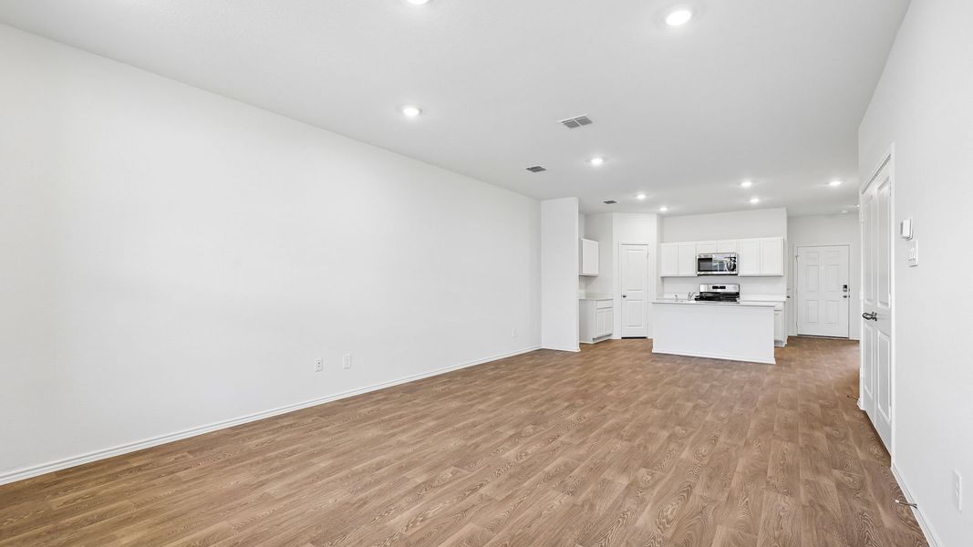 Spacious, unfurnished interior of a new home in Wayside, Uhland (Image 16).