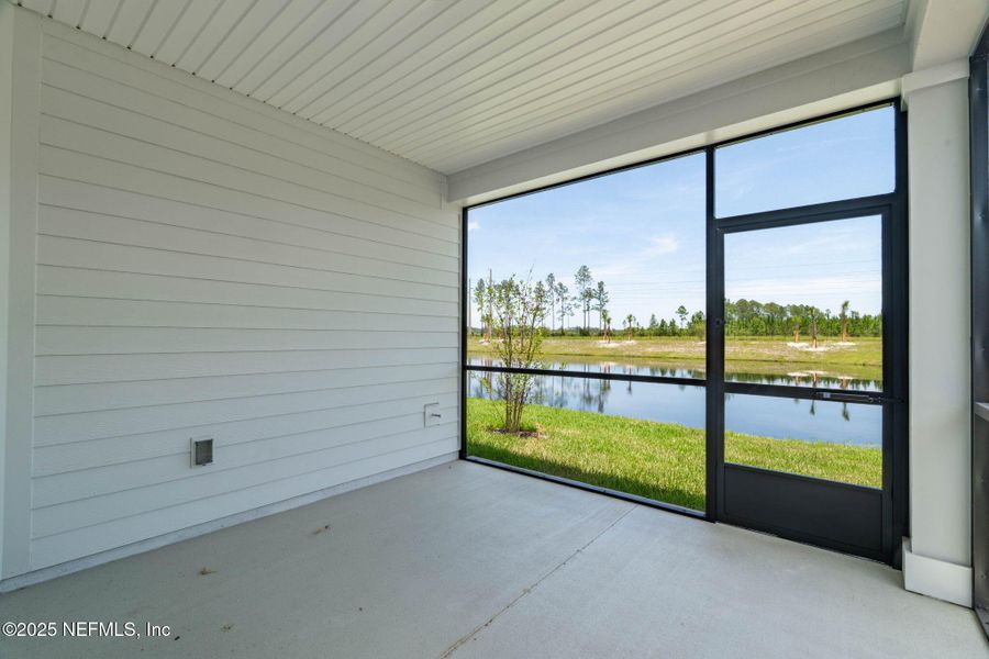 Image 73 of a home in Beacon Lake.