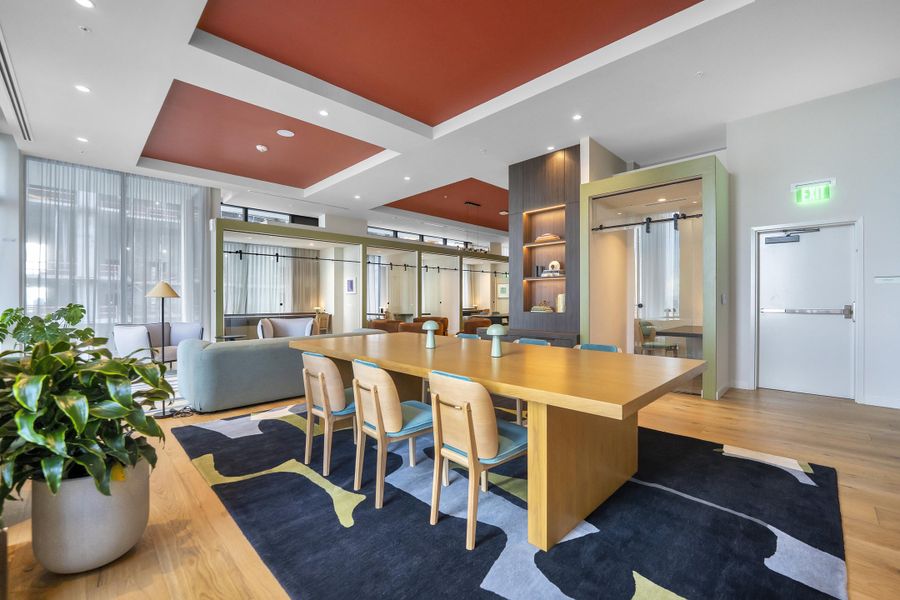 004_trevisuality_11_ne_6th_st_2201-4_71