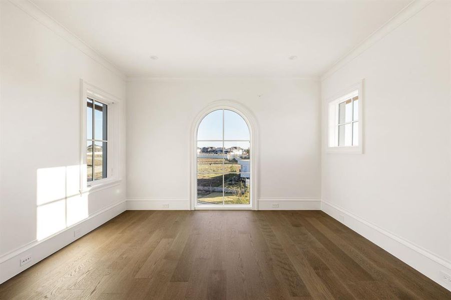 Spacious, unfurnished interior of a new home in , Frisco (Image 25).