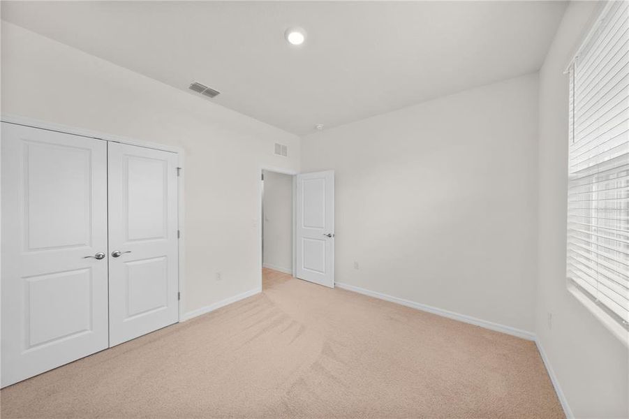 Spacious, unfurnished interior of a new home in JB Ranch, Ocala (Image 43).