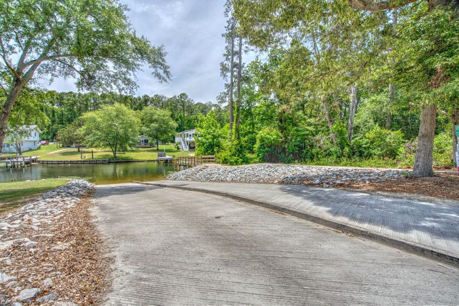 Natural landscape and outdoor views near  in Summerton (Image 52).