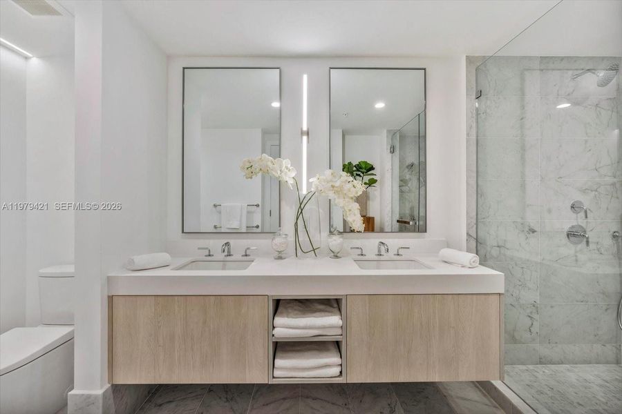 Furnished interior view inside a new home in , Bal Harbour (Image 25).