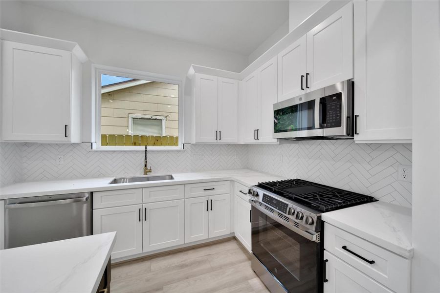 Furnished interior view inside a new home in , Houston (Image 10). Furnished interior view inside a new home in , Houston (Image 10).