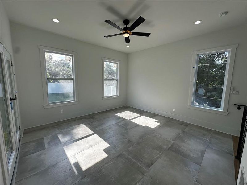 Spacious, unfurnished interior of a new home in , Atlanta (Image 29). Spacious, unfurnished interior of a new home in , Atlanta (Image 29).
