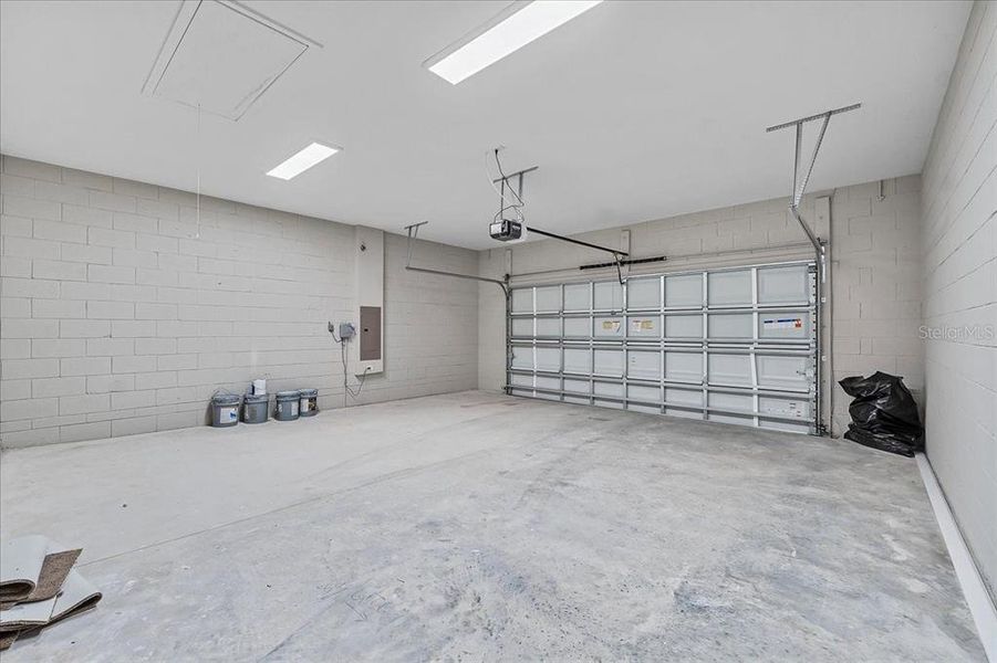 Spacious, unfurnished interior of a new home in , Mulberry (Image 37).