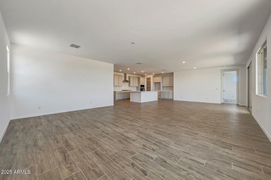 PHX_Las Ventanas_Lot 2020_Garnet_18381 M