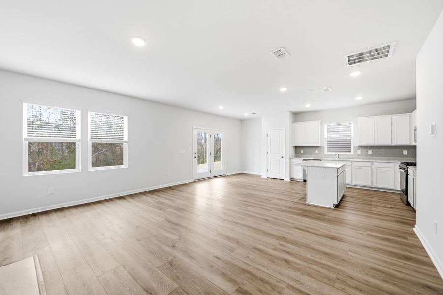 Spacious, unfurnished interior of a new home in Grand Arbor, Blythewood (Image 26).