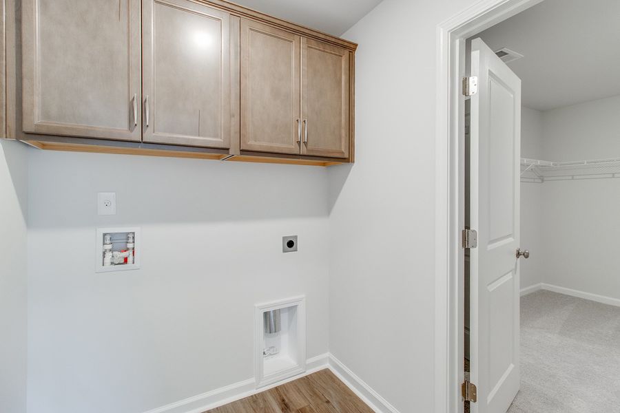 Spacious, unfurnished interior of a new home in Bluefield, Lexington (Image 26). Spacious, unfurnished interior of a new home in Bluefield, Lexington (Image 26).