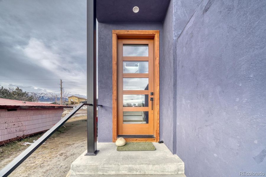 Exterior details and patio area of a home in , Buena Vista (Image 21).