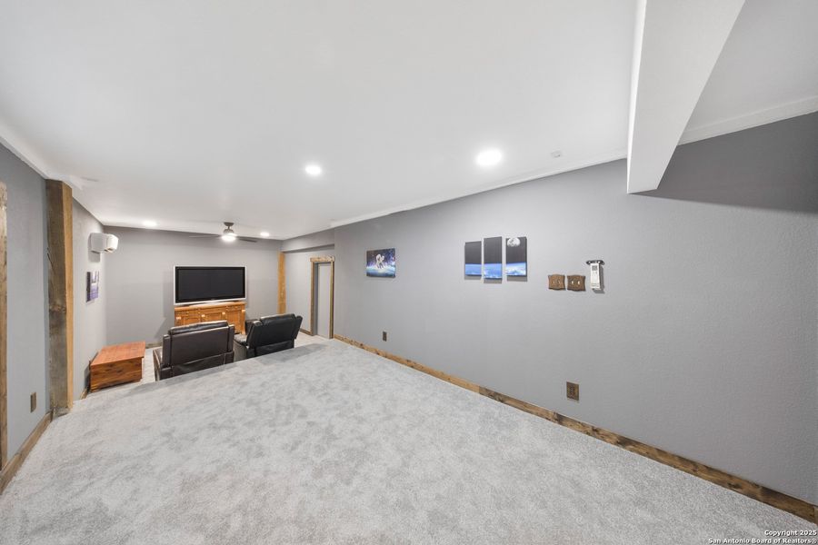 Spacious, unfurnished interior of a new home in , Lakehills (Image 18).