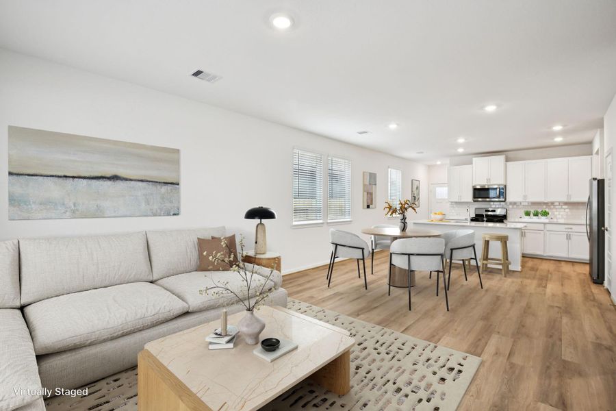 Furnished interior view inside a new home in , Conroe (Image 10).