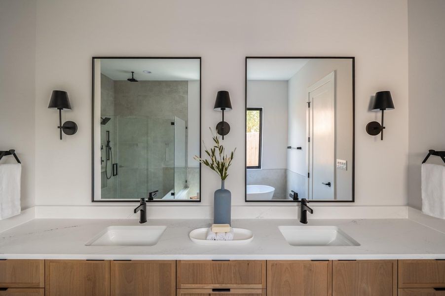 Image 33 of a home in .