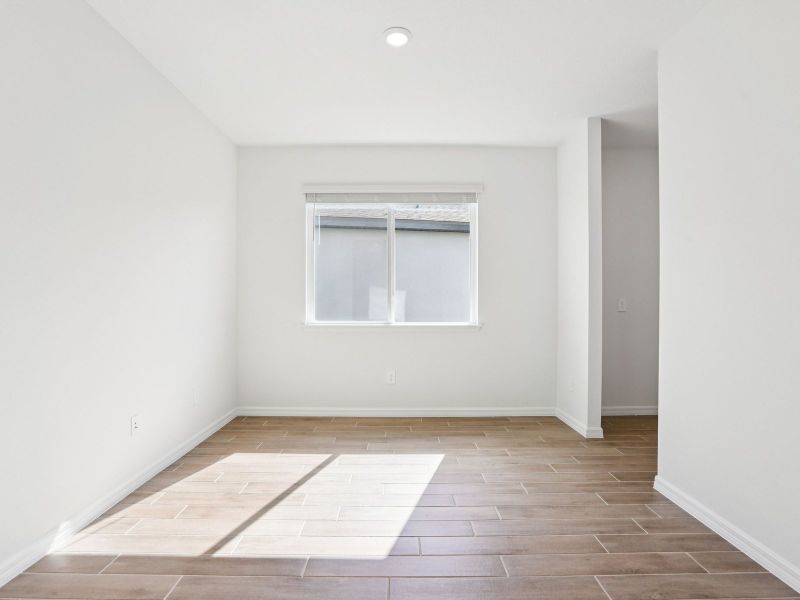 Spacious, unfurnished interior of a new home in Two Rivers - Signature Series, Zephyrhills (Image 16).