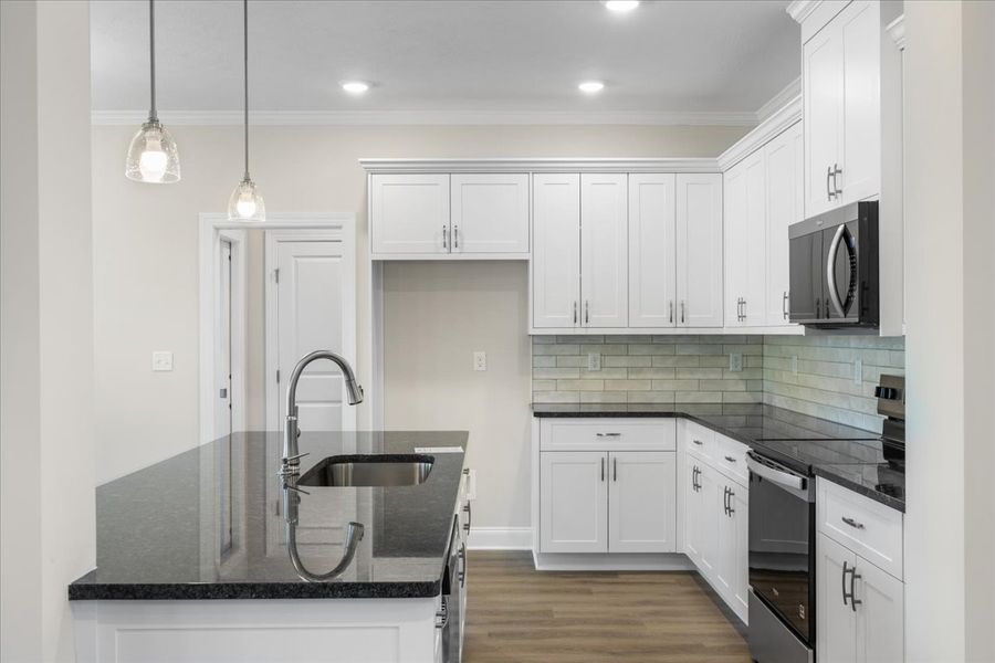 Furnished interior view inside a new home in Tillery Park, Grovetown (Image 7).