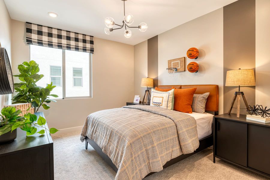 Representative furnished interior of a home built from the Safflower Plan 40-4 by Tri Pointe Homes in Soleo, San Tan Valley (Image 17).