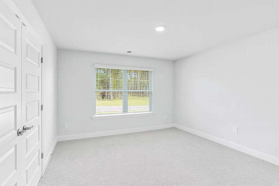 Spacious, unfurnished interior of a new home in Waters Edge, Mansfield (Image 22).