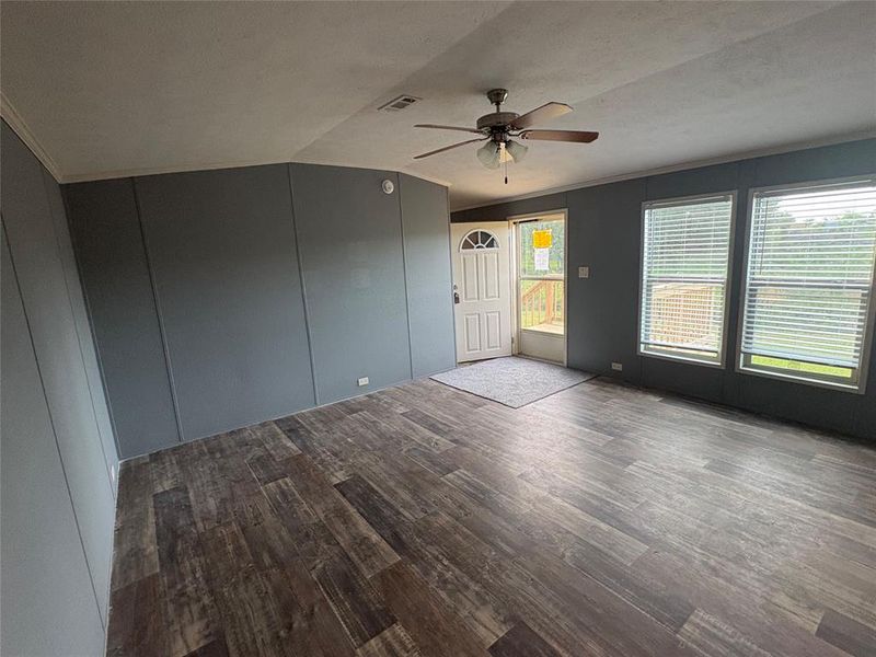 Spacious, unfurnished interior of a new home in , Mineola (Image 10). Spacious, unfurnished interior of a new home in , Mineola (Image 10).