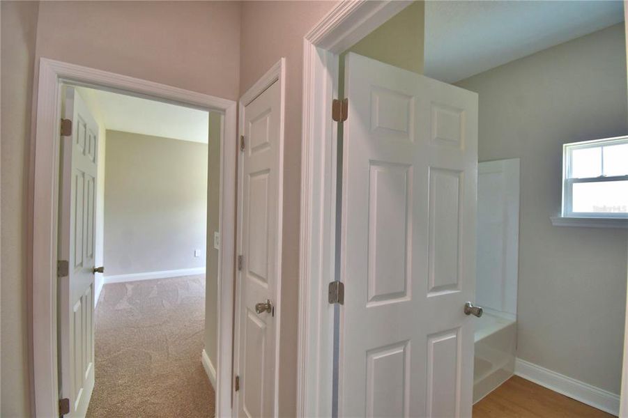 Spacious, unfurnished interior of a new home in , Winter Haven (Image 39).