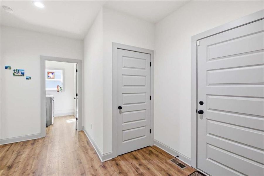 Spacious, unfurnished interior of a new home in , Clarkesville (Image 23).