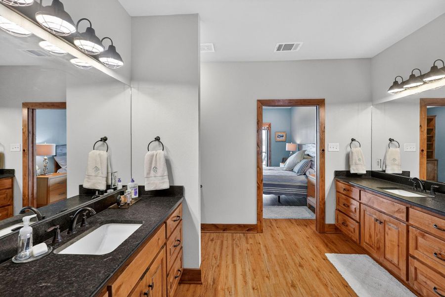 Furnished interior view inside a new home in , Franklin (Image 14).