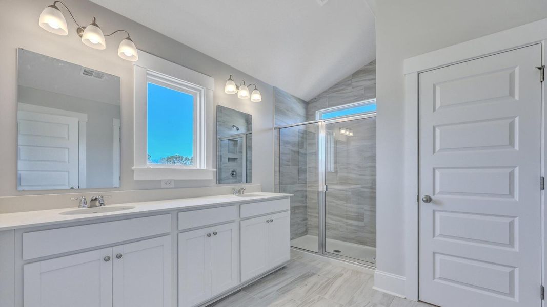 Furnished interior view inside a new home in Berkeley Bay, Ridgeville (Image 17).
