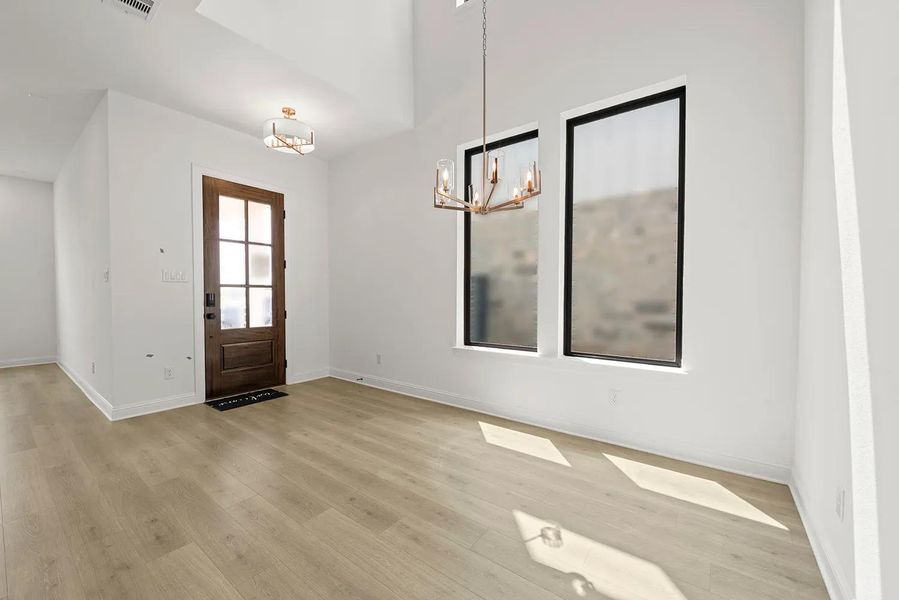 Thornhill B Dining room