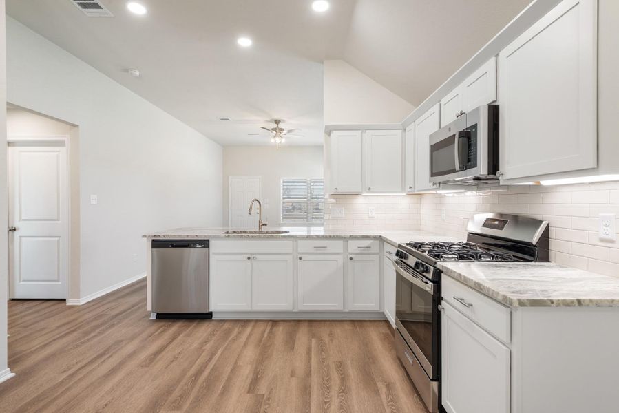 Furnished interior view inside a new home in , Navasota (Image 7).