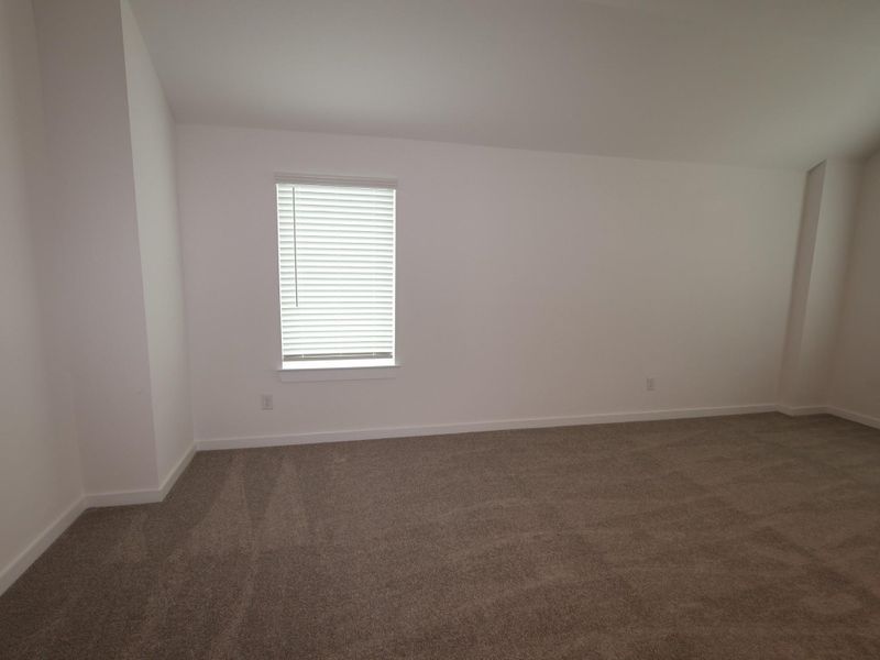 Spacious, unfurnished interior of a new home in Summerview, Fulshear (Image 43). Spacious, unfurnished interior of a new home in Summerview, Fulshear (Image 43).