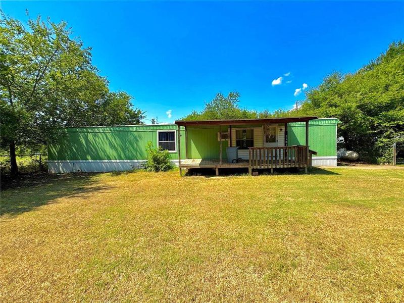 Exterior details and patio area of a home in , Azle (Image 17).