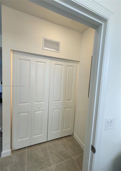 Spacious, unfurnished interior of a new home in , Homestead (Image 8).