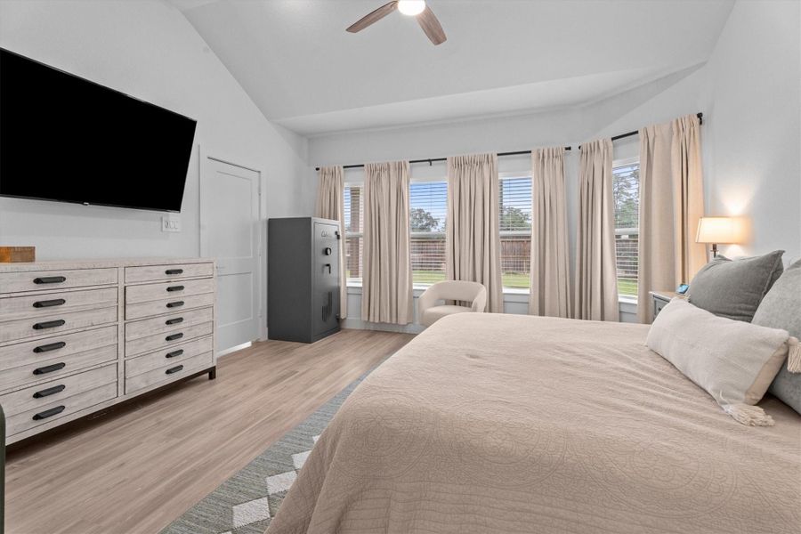 Furnished interior view inside a new home in Sorella, Tomball (Image 34).